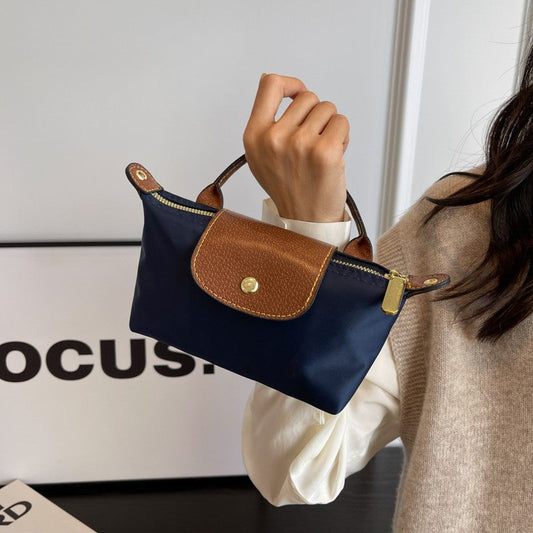 Dusselbag™ This bag goes with every outfit